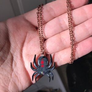 Spider necklace